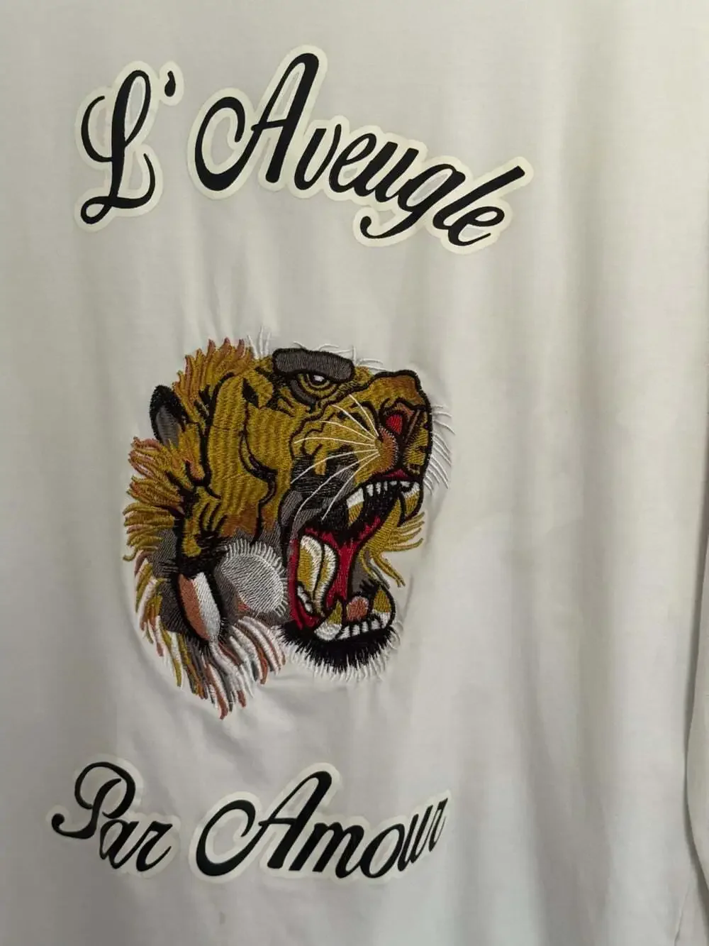 Gucci Cotton Lg/Sleeve Tee w/ L'Aveugle Par Amour script & Embroidered Tiger, XL